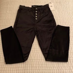 CLEARANCE NWT 7 for all mankind BLACK VELVET SUPER SKINNY size 25